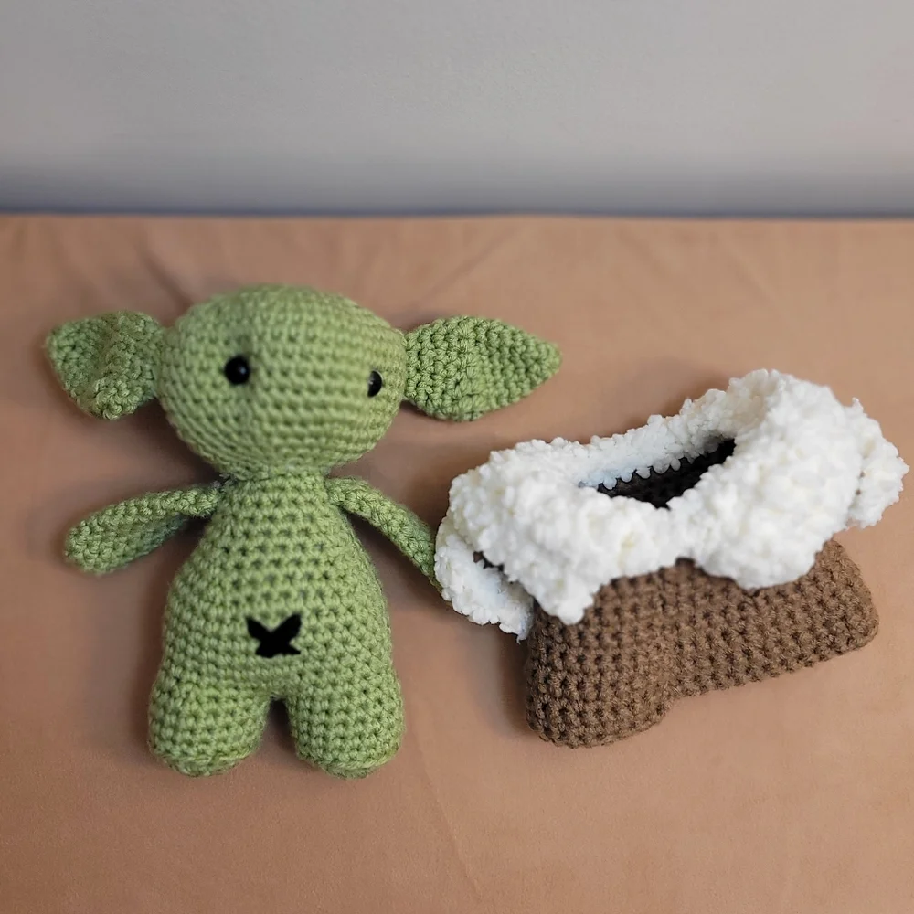 Amigurumi Baby Yoda Plushie 10" Handmade Crochet Animal Plush Grogu Alien Child - Picture 10 of 12